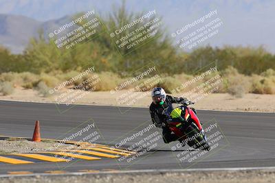 media/Oct-08-2022-SoCal Trackdays (Sat) [[1fc3beec89]]/Turn 10 (945am)/